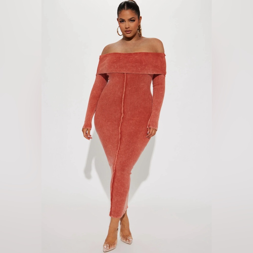 Ribbed Midi Dress